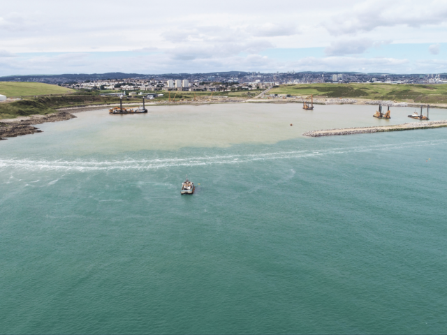 Aberdeen: Revolutionary Bubble Curtains to Protect Marine Mammals